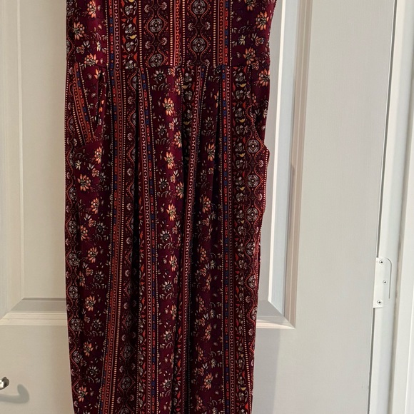 New Long Floral Patterned Jumpsuit - Picture 2 of 2
